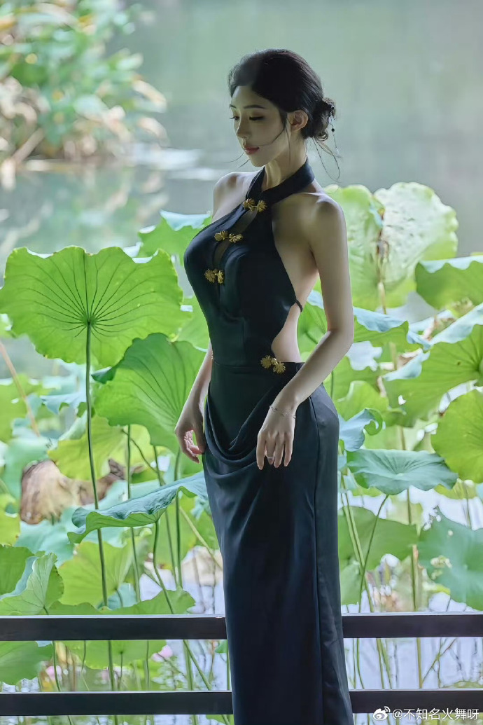 我的天才女友 封面