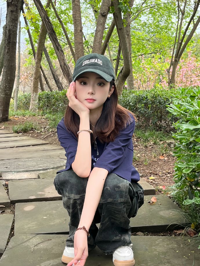 消失的她 封面